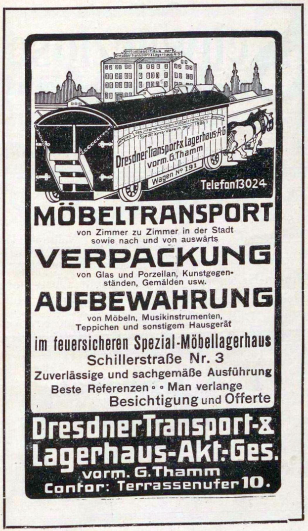 Eine Werbung mit einem Zug, Gebäuden im Hintergrund und dem Text "Dresdner Transport & Lagerhaus-Akt-Ges."