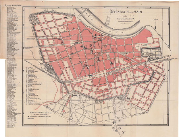 Detailiertes altes Stadtplan von Offenbach, Deutschland, zeigt Straßen, Gebäude und Sehenswürdigkeiten auf einem weißen Hintergrund mit Text, der zusätzliche Stadtinformationen bereitstellt.